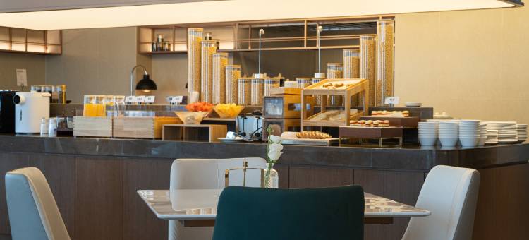 阜阳颍州万达广场颍州南路亚朵酒店图片