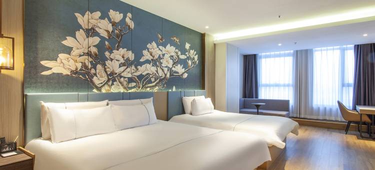 白玉兰酒店(沈阳黎明广场新惠街地铁站店)图片