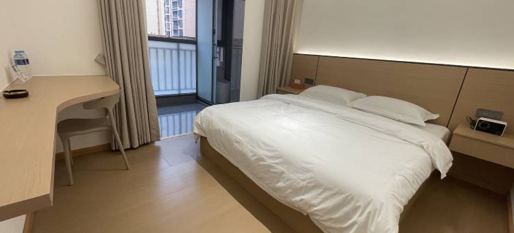 暖居民宿(保山火车站店)图片