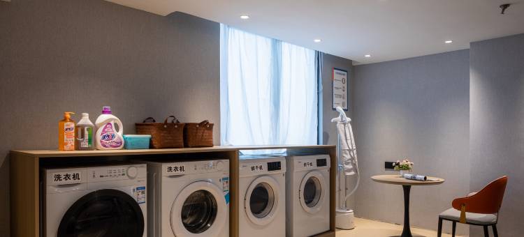 华庭云栖酒店(宾阳炮龙老庙百货大楼店)图片