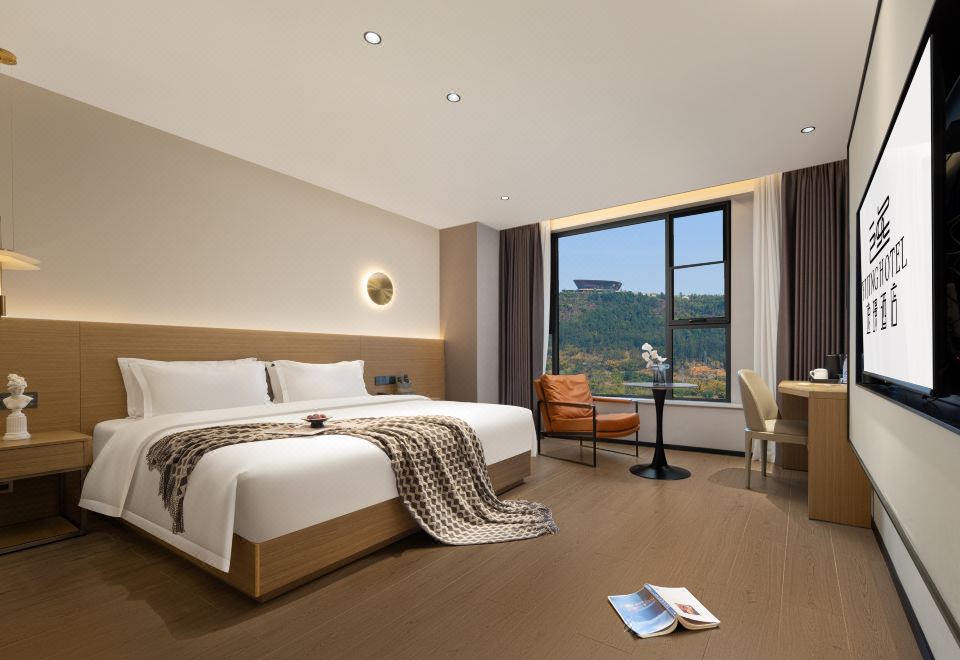  Hotel Overview