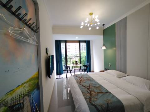 桂林湖畔小筑民宿