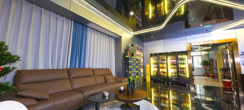 美塔电竞酒店(长沙环保学院德思勤城市广场店)图片