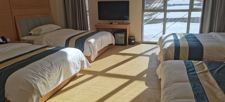 泾源雅豪国际滑雪场酒店图片