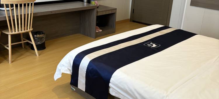 一路同行精选酒店(长丰北城金梅路地铁站店)图片