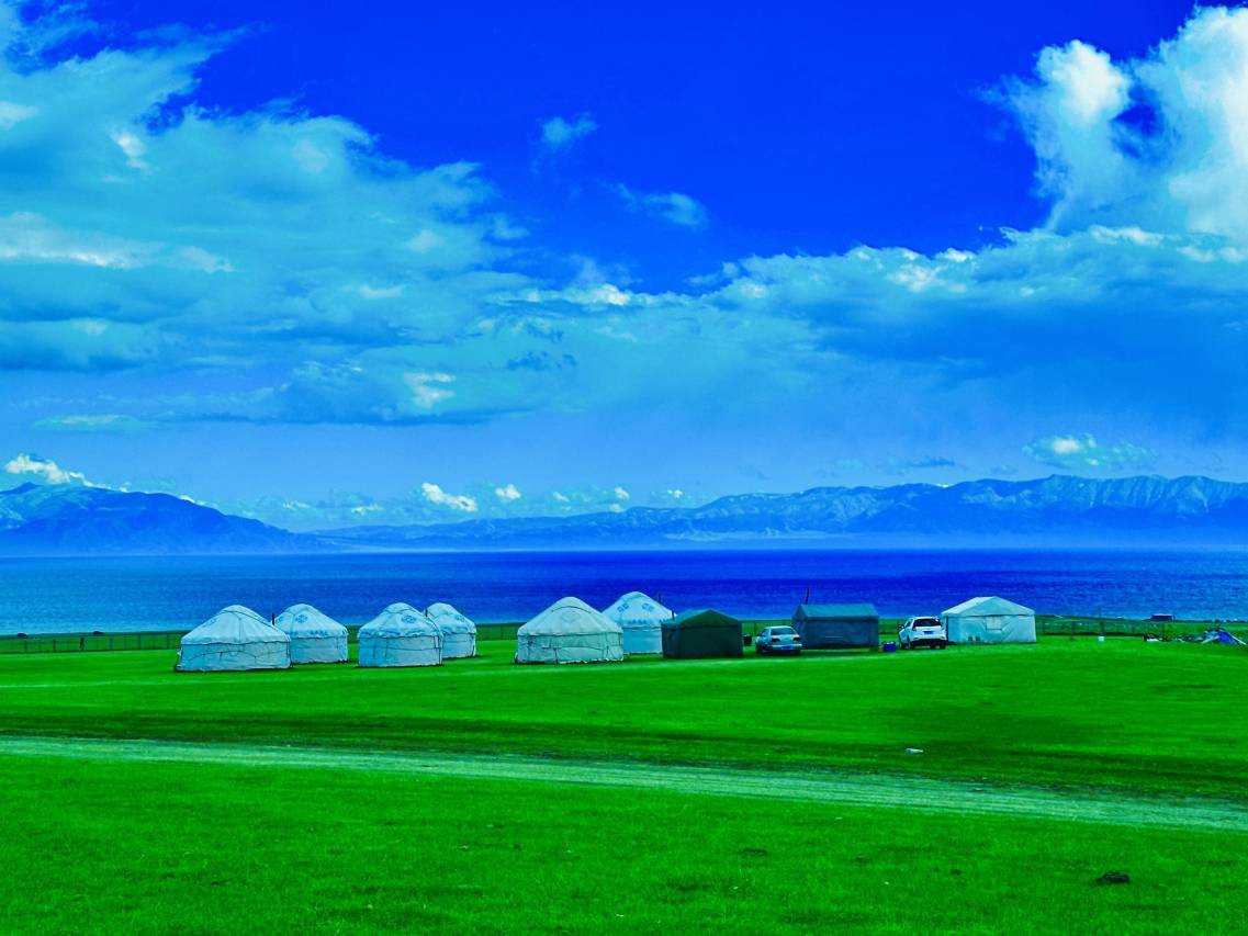 赛里木湖宝骏山庄