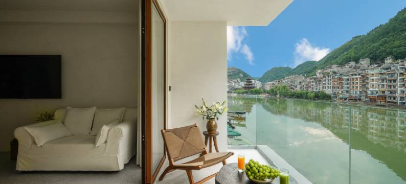 慢渡·MD私汤美学景墅(镇远古城新大桥店)图片