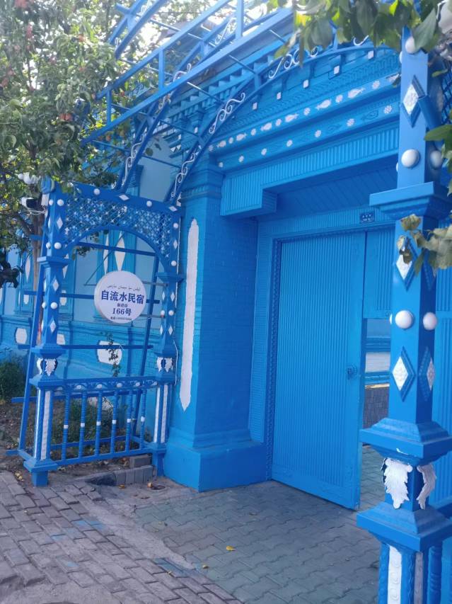 蓝巷小院·自流水民宿(伊犁老城喀赞其民俗旅游区店)图片