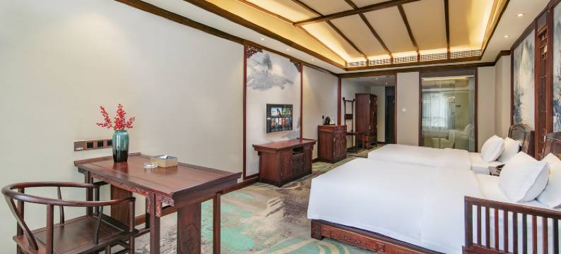 斯际驿辰红木酒店(兴义万峰林机场店)图片