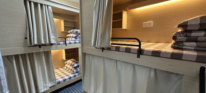 见一面青年旅社图片