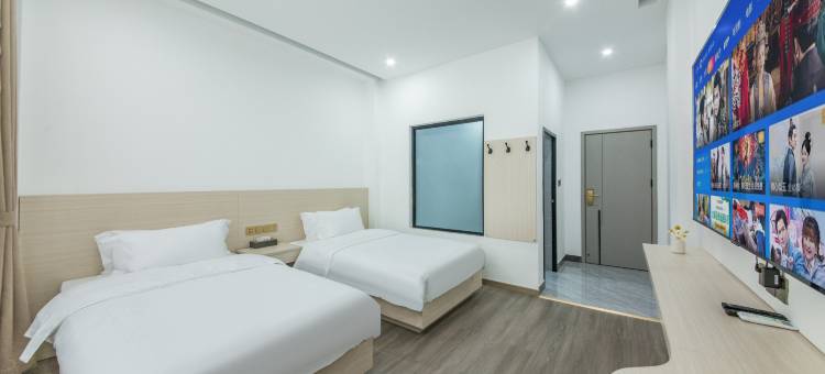 栀也智能影视酒店(大理大学第一附属医院店)图片