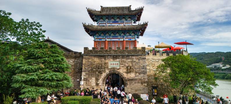 红花酒店(石泉古街店)图片