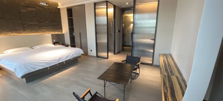 欣苑轻居酒店(乌海东站店)图片