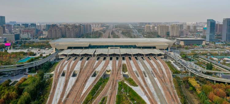 郑州高铁东站东广场美仑酒店图片