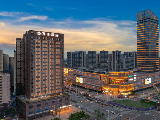 万浩酒店(西南财大柳林校区万盛地铁站店)