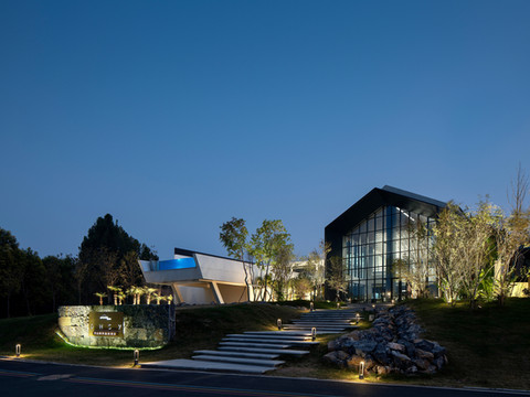 半山四季温泉酒店(洛阳龙门高铁站店)