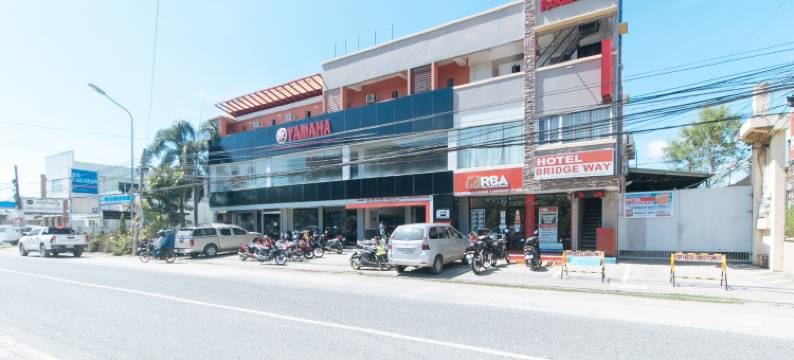 红多兹@土格加劳市布里奇威酒店(RedDoorz @ Bridgeway Hotel Tuguegarao City)图片