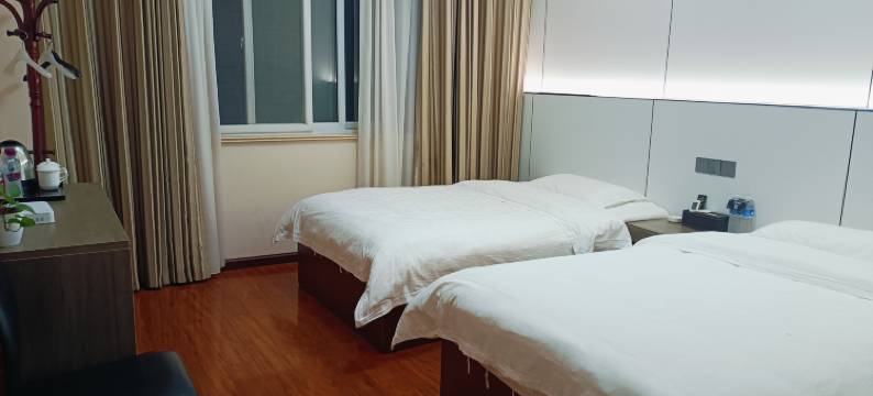 荥经阳光商务酒店图片