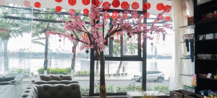 岘港快乐日河畔酒店及水疗中心(Happy Day Riverside Hotel & Spa Danang)图片
