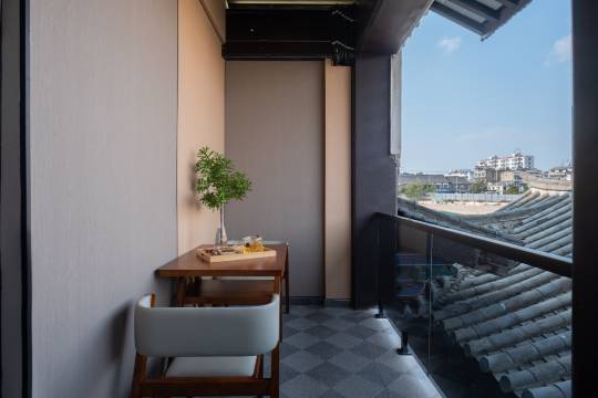 溯隐花间泊民宿(红河哈尼族彝族自治州建水朱家花园建水古城店)图片