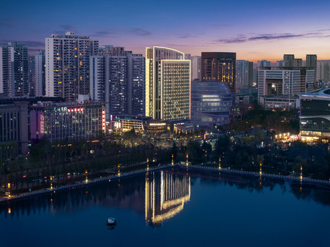 美居酒店(洛阳龙门高铁站市政府店)