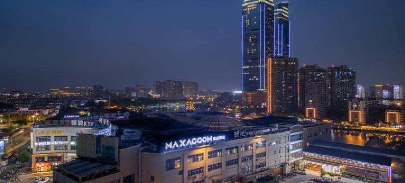 MAXACCOM未来酒店(湖州东吴银泰店)图片