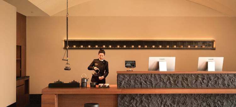 烟台渔人码头第二海水浴场亚朵酒店图片