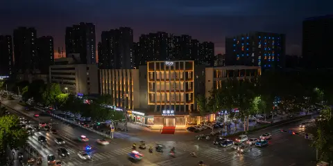 柏維府酒店(濮陽京開大道體育場店)