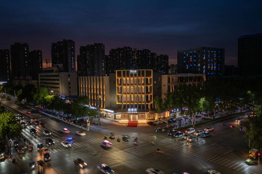 柏維府酒店(濮陽京開大道體育場店)