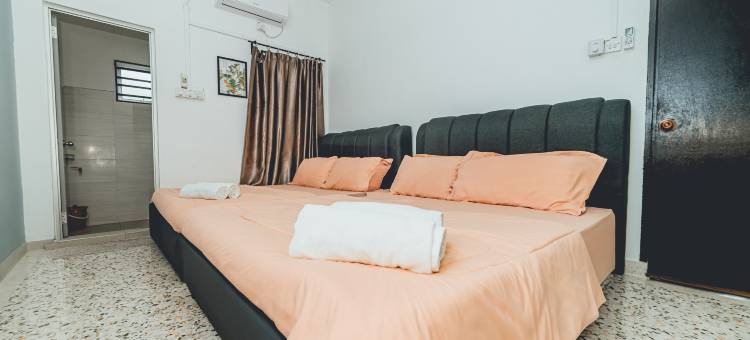 Batu Pahat w Pool table & Karaoke Villa 4BR 16pax图片