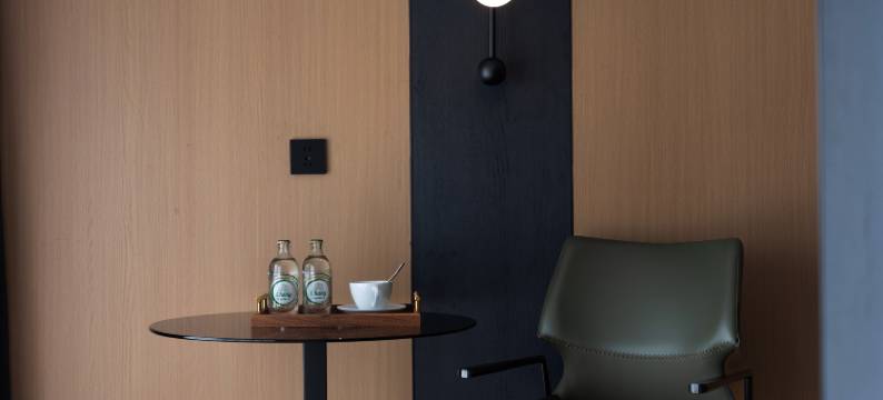 SFEEL设计师酒店(成都张家寺地铁站店)图片