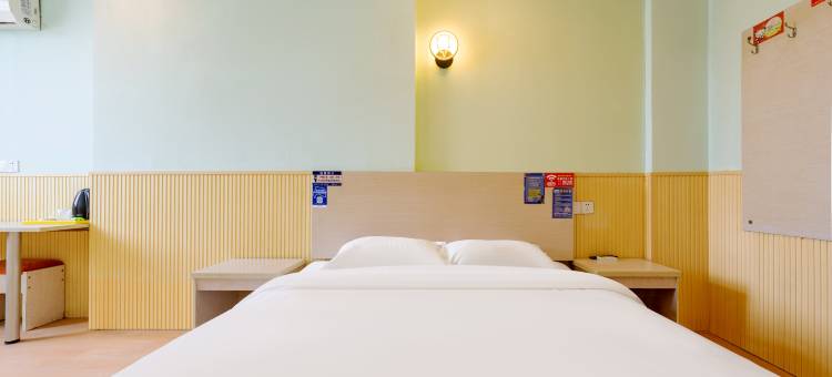 星期8快捷酒店(盐城高铁站盐镇水街店)图片