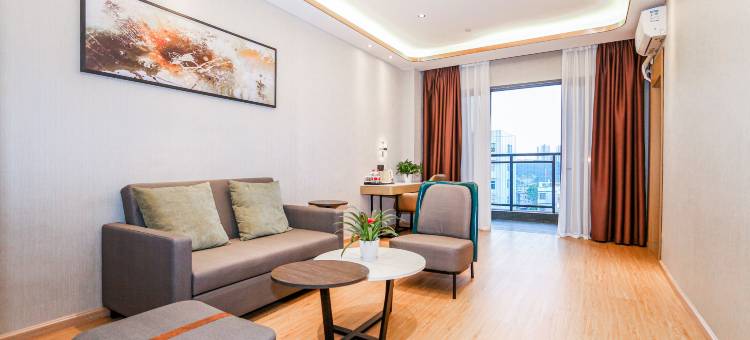 轻住酒店(枣庄西站万达广场店)图片