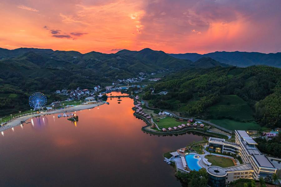 君瀾·安吉天空之城湯泉度假酒店