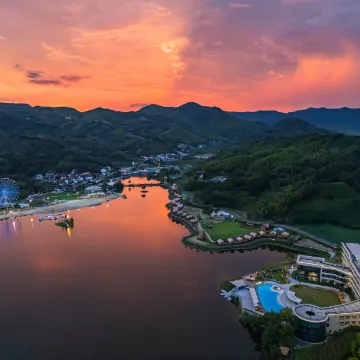 君澜·安吉天空之城汤泉度假酒店图片