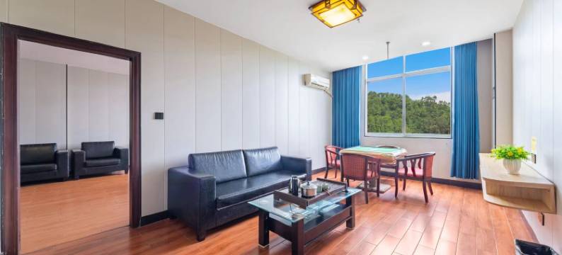 阳江金盾假日酒店(东汇城店)图片