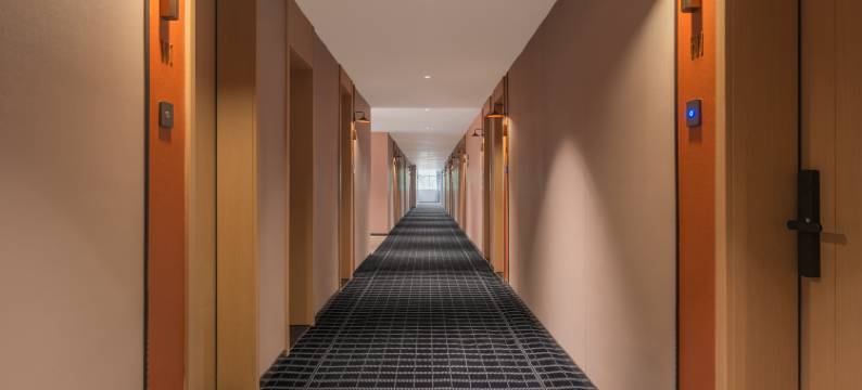 悦逸酒店(怀化南站体育中心店)图片