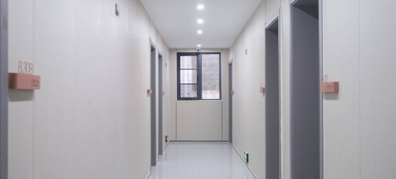 有涧民宿(开封万岁山武侠城清明上河园店)图片