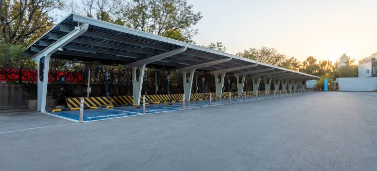 泰安铭座三泰主题酒店(泰山景区店)图片