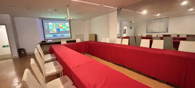 格林电竞酒店(淮安一院小营广场店)图片