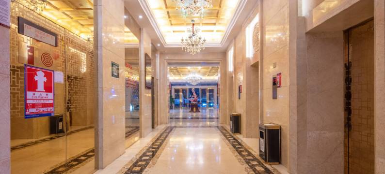 深圳长安大酒店(罗湖口岸黄贝岭地铁站店)图片