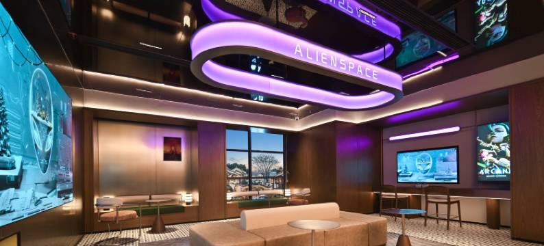 和光·ALIENSPACE外星人电竞酒店(苏州观前街平江路店)图片