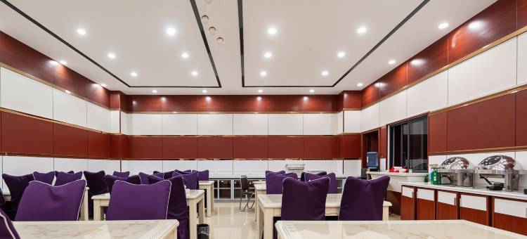 兴义巴希曼酒店(兴义民族师范学院店)图片