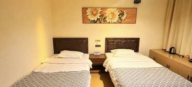 敦煌浅糖小屋客栈(鸣沙山月牙泉景区店)图片