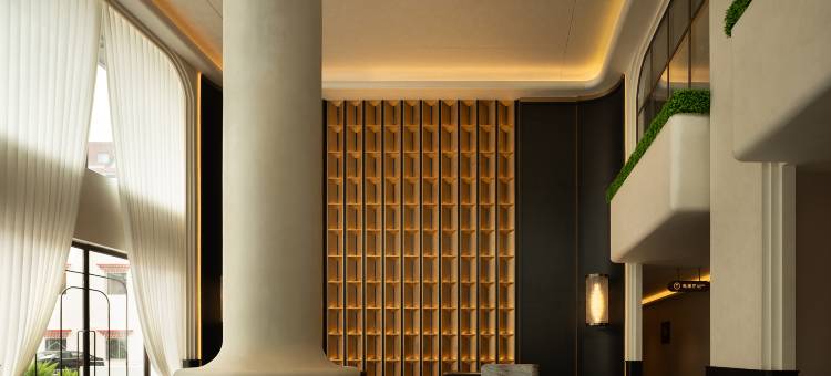 RELAXC丽宽酒店(阿坝县格尔登寺院店)图片