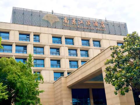 南京江滨酒店(奥体中心店)
