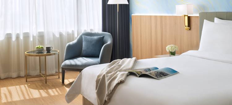 迪拜阿尔布斯坦瑞享酒店(Mövenpick Grand Al Bustan Dubai)图片