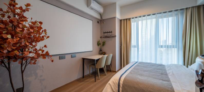 穿越者电竞酒店(大连中山广场店)图片