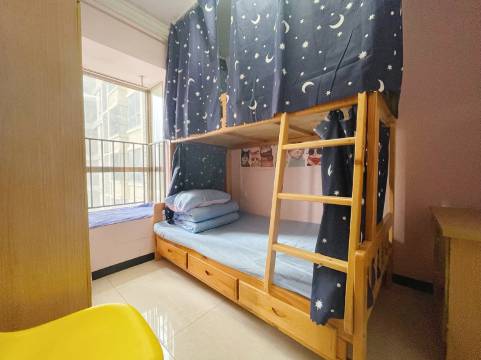 在路上·观景青年旅舍(贵阳花果园店)