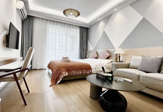 Yueshan Resort Hotel (Emeishan High Speed Railway Station) over view